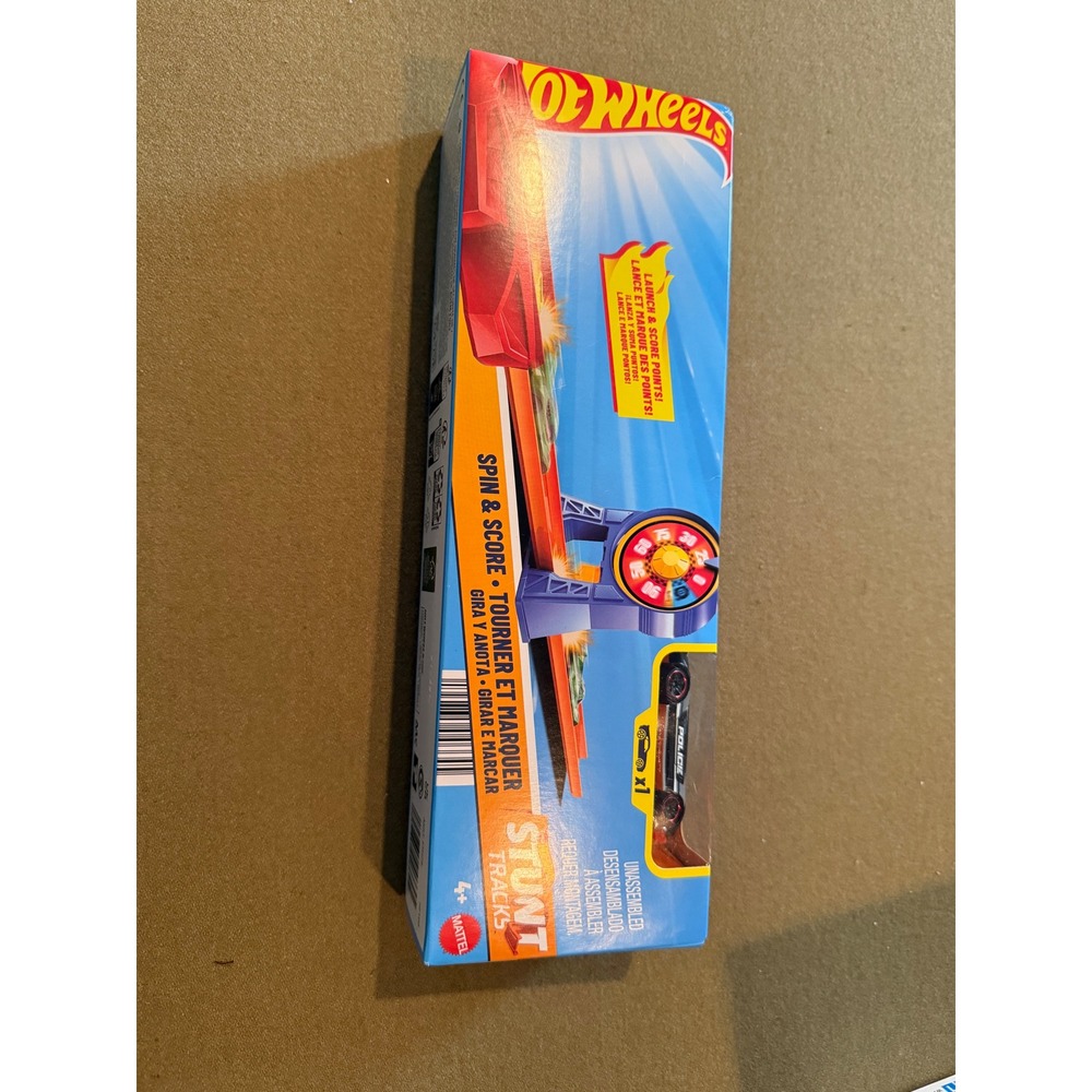 Hot Wheels Stunt Tracks Spin & Score Track Set with Police Car Mattel GCF92 - Picture 3 of 3